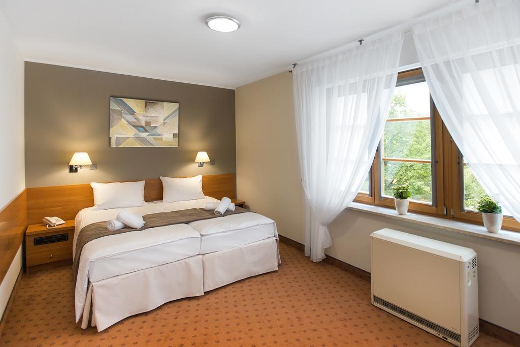 Hotel Debowa Gora Active & Spa Łąck Esterno foto