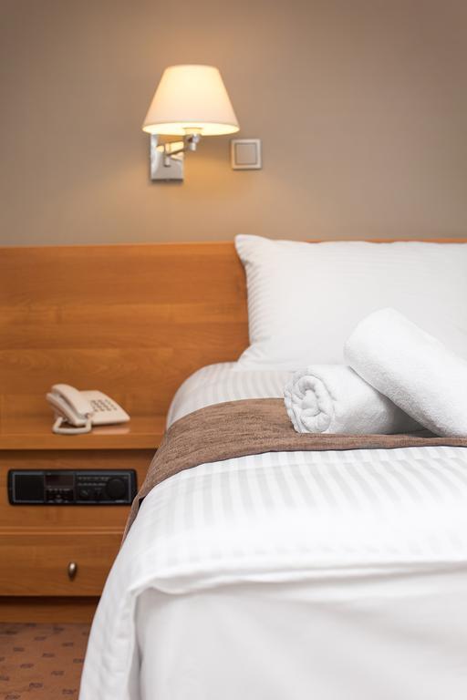 Hotel Debowa Gora Active & Spa Łąck Esterno foto