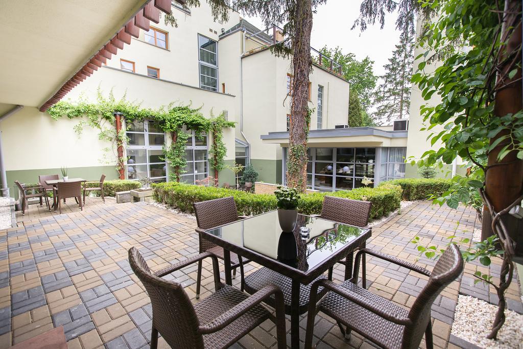 Hotel Debowa Gora Active & Spa Łąck Esterno foto