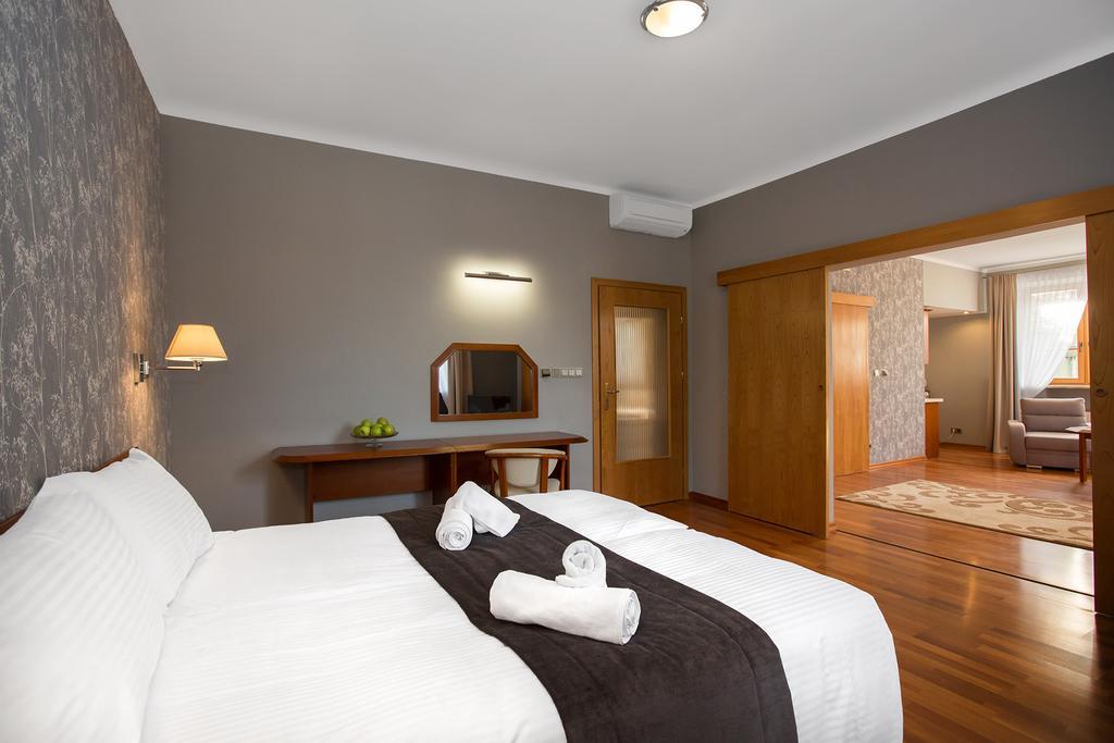 Hotel Debowa Gora Active & Spa Łąck Esterno foto