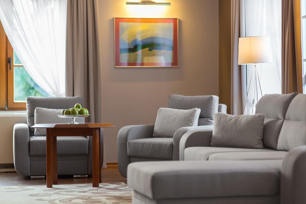 Hotel Debowa Gora Active & Spa Łąck Esterno foto