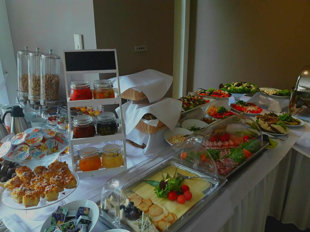 Hotel Debowa Gora Active & Spa Łąck Esterno foto